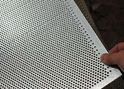 不銹鋼沖孔網在篩分中的作用 不銹鋼沖孔網在篩分中的作用